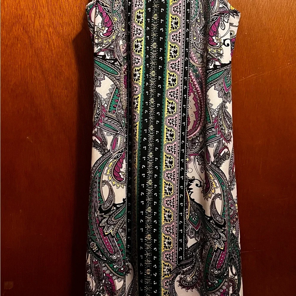 New Sleeveless Perfect Fit All Occasion Dress - Picture 2 of 4